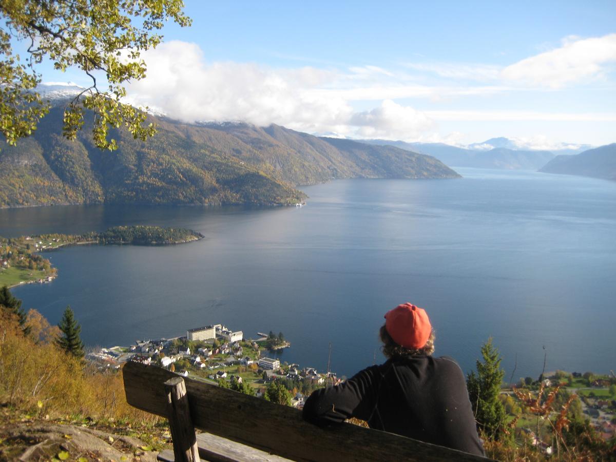 Dragsvik Fjordhotel (Adults Only) Balestrand Exterior photo